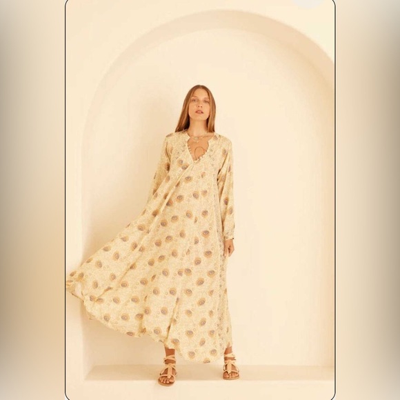 Natalie Martin Dresses & Skirts - Natalie Martin | Fiore Maxi Dress - Vintage Flowers Sand